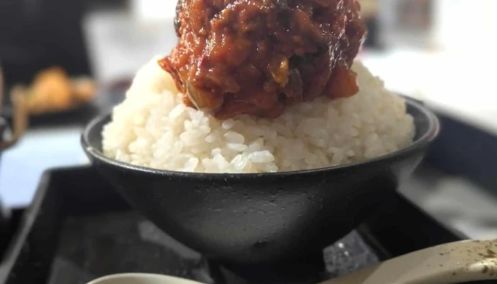 Dan Lu Dao Rou Jing Zhi Zuo Suo Niu ToMi 和食店 - 南あわじ市