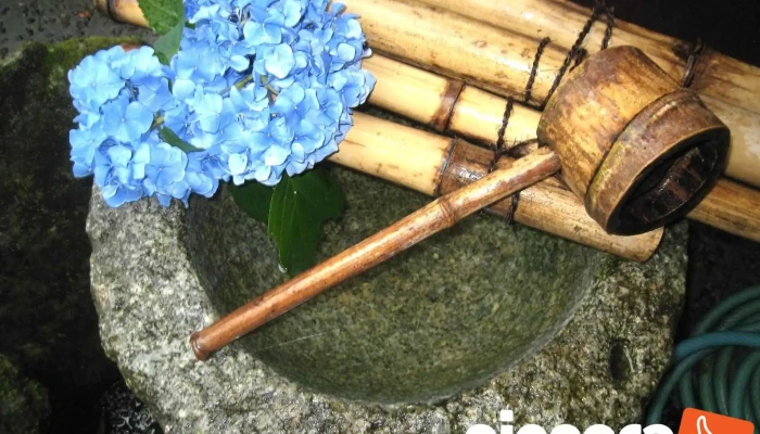 Qian Ye KonsaruteinguZhu Shi Hui She O Na Ti Gong - 神戸市