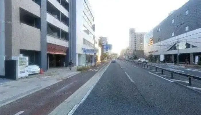 Zhu Shi Hui She Dezipure To Sutori Tobiyu To 360deg Biyu - 西宮市
