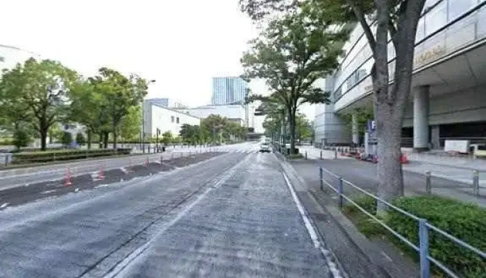 Zhu Shi Hui She Insupaiaringu Sutori Tobiyu To 360deg Biyu - 横浜市