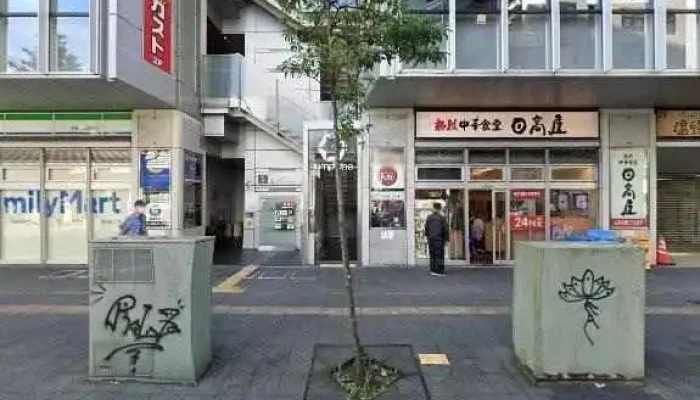 Zhu Shi Hui She Irebunrabo Sutori Tobiyu To 360deg Biyu - 川崎市