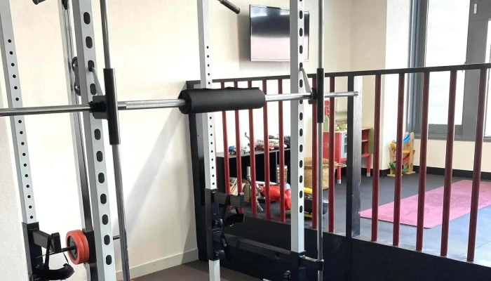 A -  9 Fitness Gym Studio フィットネス クラブ - 姫路市
