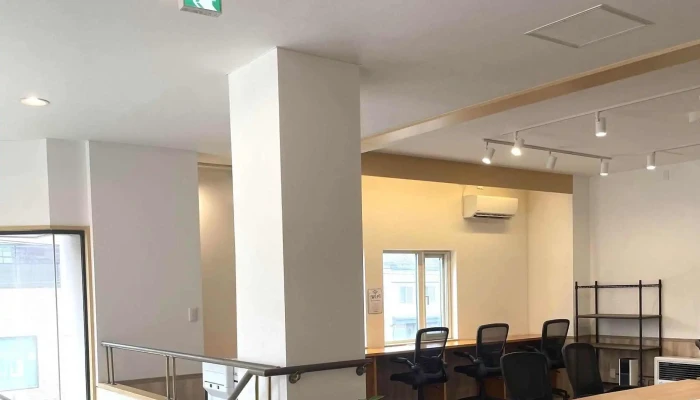 Hakoworkshakowa KusuHan Guan Kowa Kinguohuisu 企業のオフィス - 函館市