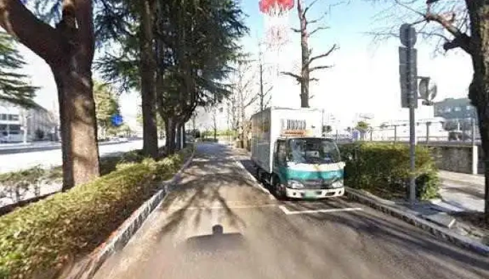 Pa SorutenpusutatsuhuZhu Shi Hui She De Shan OhuisuYan Jiu Kai Fa Sutori Tobiyu To 360deg Biyu - 周南市