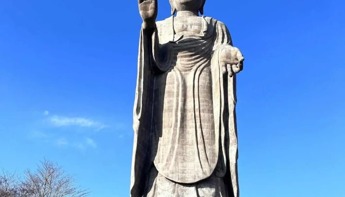 牛久大仏 - 牛久市